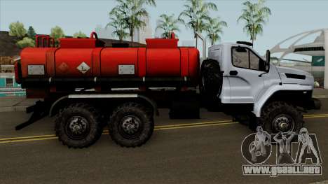 Ural Camión De Combustible Siguiente para GTA San Andreas