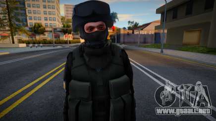 Un hombre con uniforme del Ministerio del Interior para GTA San Andreas