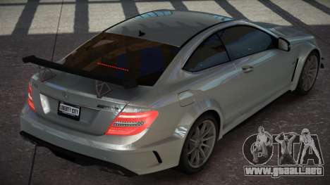 Mercedes-Benz C63 Qr para GTA 4