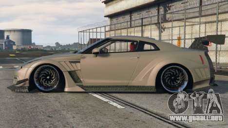 Nissan GTR Pale Sandy Brown