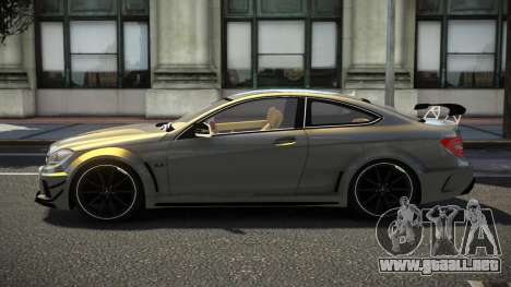 Mercedes-Benz C63 AMG XS para GTA 4