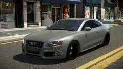 Audi S5 L-Style para GTA 4
