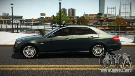 Mercedes-Benz E63 AMG SN V1.2 para GTA 4