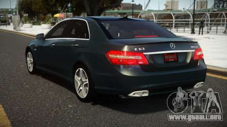 Mercedes-Benz E63 AMG SN V1.2 para GTA 4