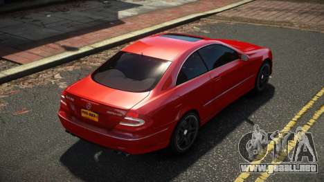 Mercedes-Benz CLK55 AMG Coupe para GTA 4