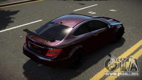 Mercedes-Benz C63 AMG R-Limited para GTA 4