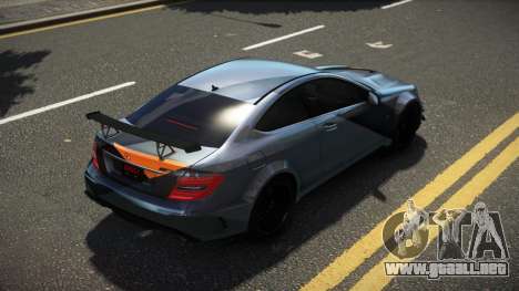 Mercedes-Benz C63 AMG R-Limited S14 para GTA 4