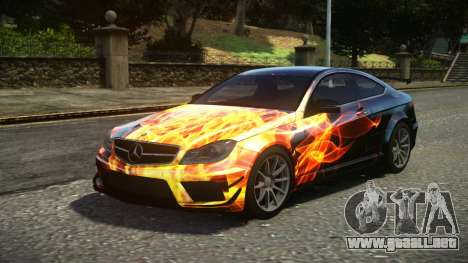 Mercedes-Benz C63 AMG LR S14 para GTA 4