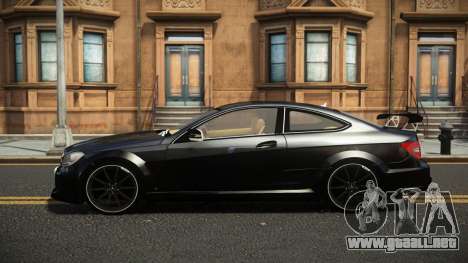 Mercedes-Benz C63 AMG M-Tune para GTA 4