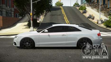 Audi RS5 A-Style para GTA 4
