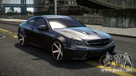 Mercedes-Benz C63 AMG L-Tune para GTA 4