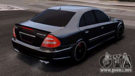 Mercedes-Benz E63 AMG Black para GTA 4