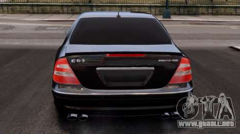 Mercedes-Benz E63 AMG Black para GTA 4