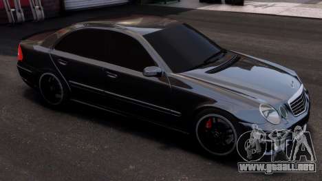 Mercedes-Benz E63 AMG Black para GTA 4