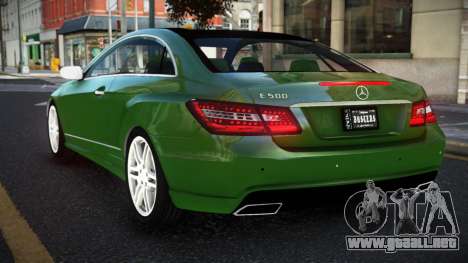 Mercedes-Benz E500 LF para GTA 4