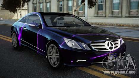 Mercedes-Benz E500 HR S11 para GTA 4