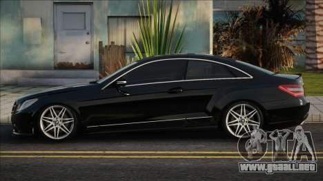 Mercedes Benz E500 Coupe para GTA San Andreas