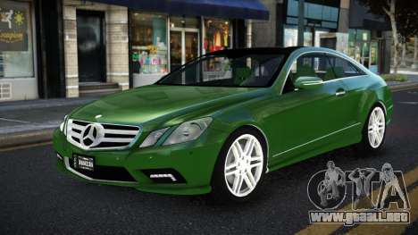 Mercedes-Benz E500 LF para GTA 4