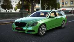 Mercedes-Benz E-Class Estate CK para GTA 4