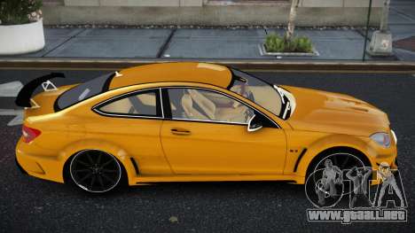 Mercedes-Benz C63 AMG 12th V1.1 para GTA 4