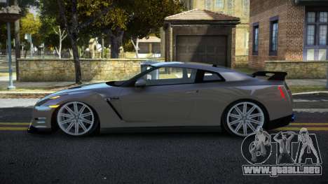 Nissan GT-R VWF para GTA 4