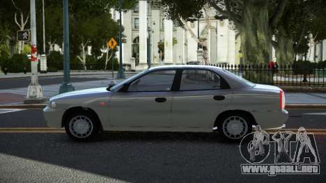 1997 Daewoo Nubira V1.0 para GTA 4