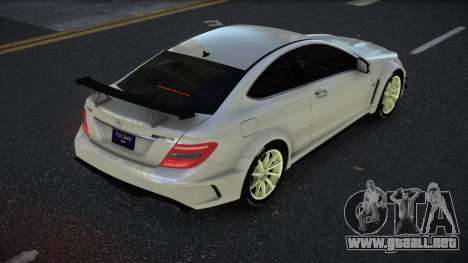 Mercedes-Benz C63 AMG DG para GTA 4