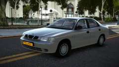 1997 Daewoo Nubira V1.0 para GTA 4